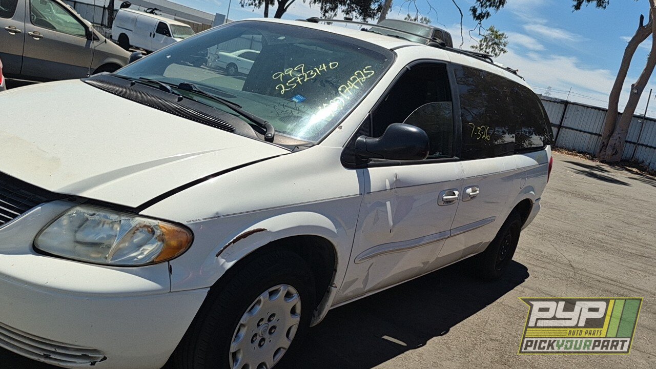 Photo of 2003 Chrysler Town & Country