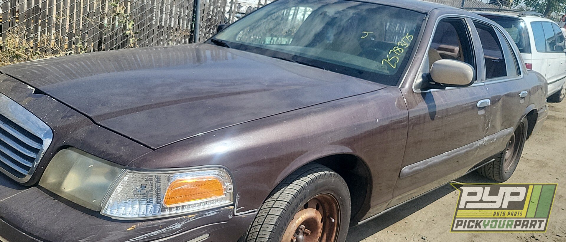 Photo of 1998 Ford Crown Victoria