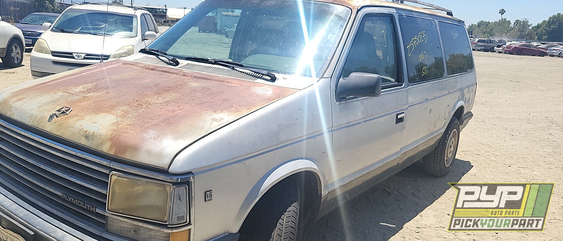 Photo of 1989 Plymouth Grand Voyager