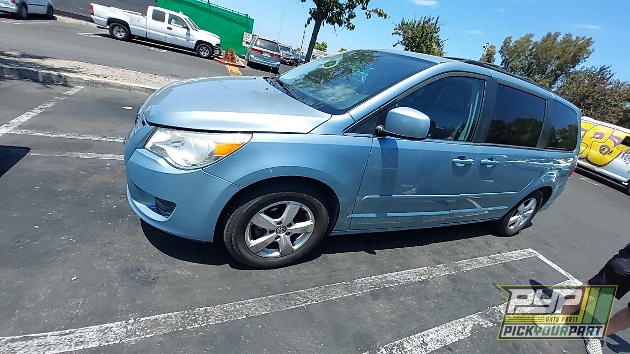 Photo of 2009 Volkswagen Routan