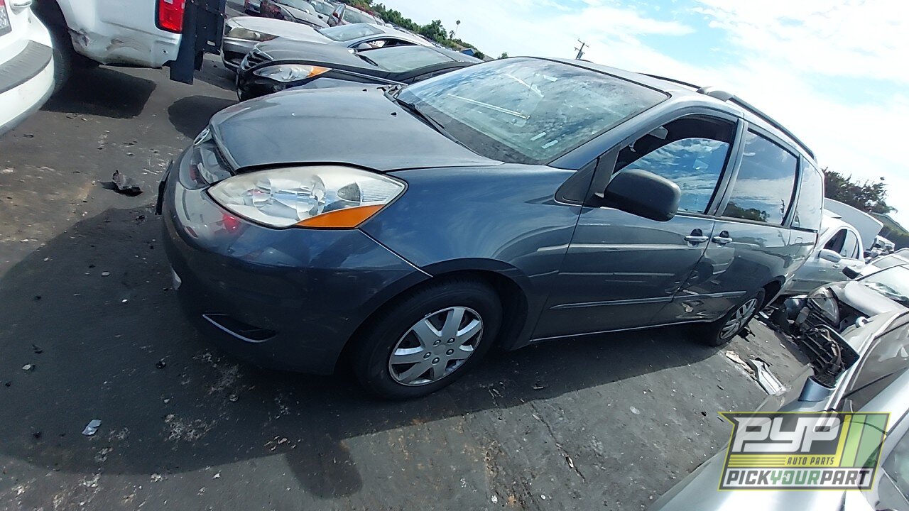 Photo of 2006 Toyota Sienna