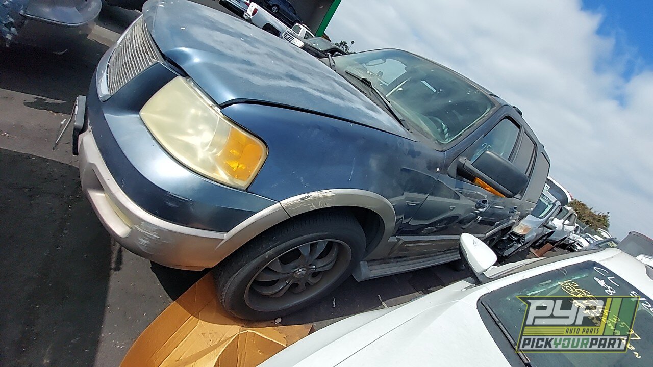 Photo of 2004 Ford Expedition