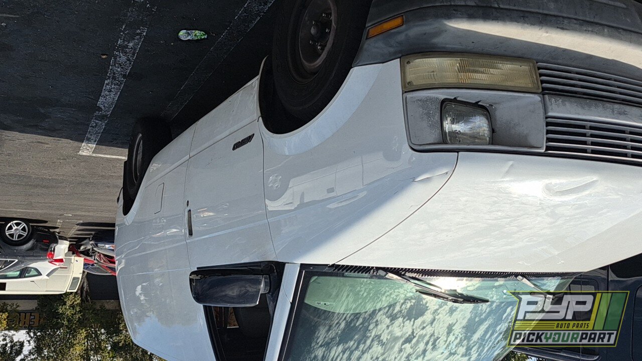 Photo of 2000 Chevrolet Astro
