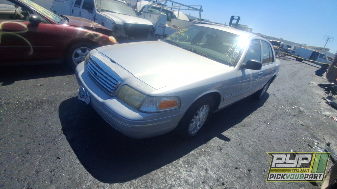 Photo of 2003 Ford Crown Victoria