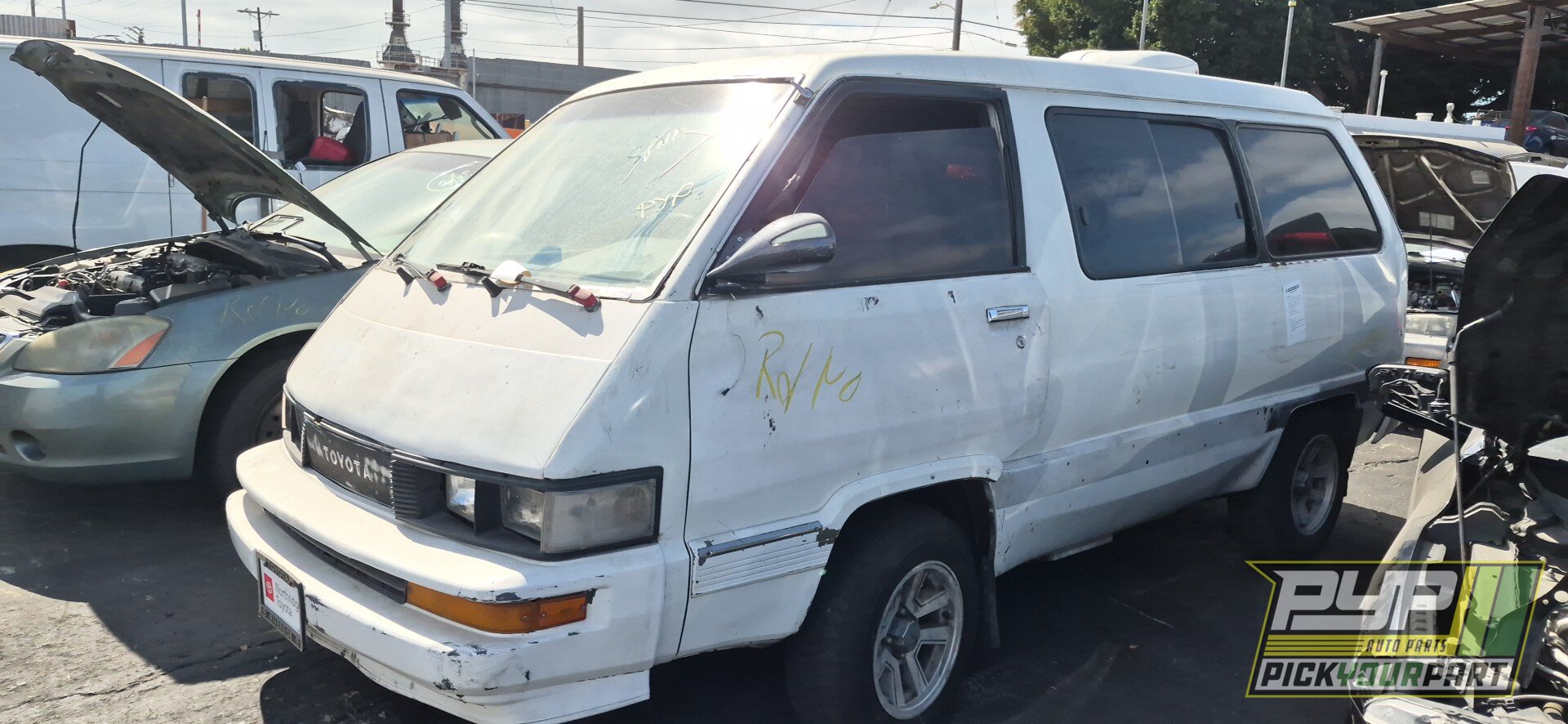 Photo of 1987 Toyota Van