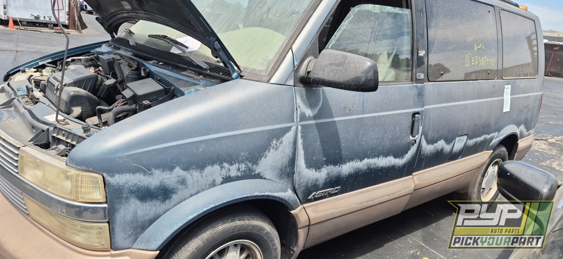 Photo of 1997 Chevrolet Astro