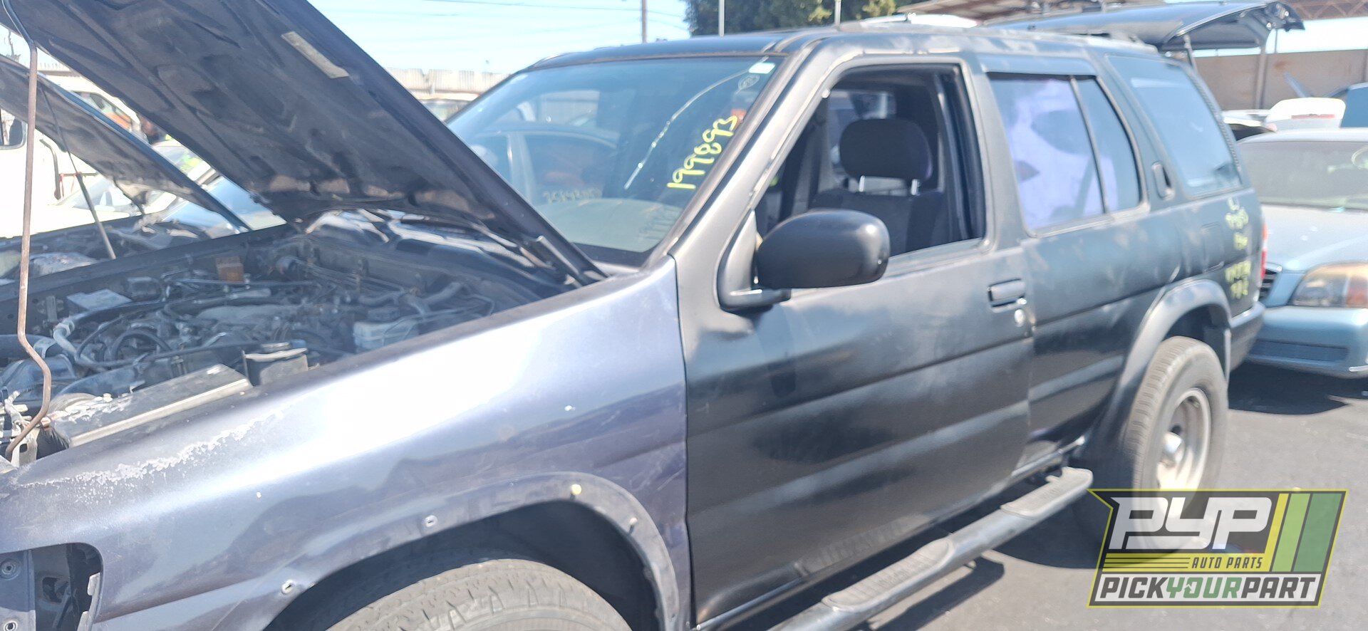 Photo of 1996 Nissan Pathfinder