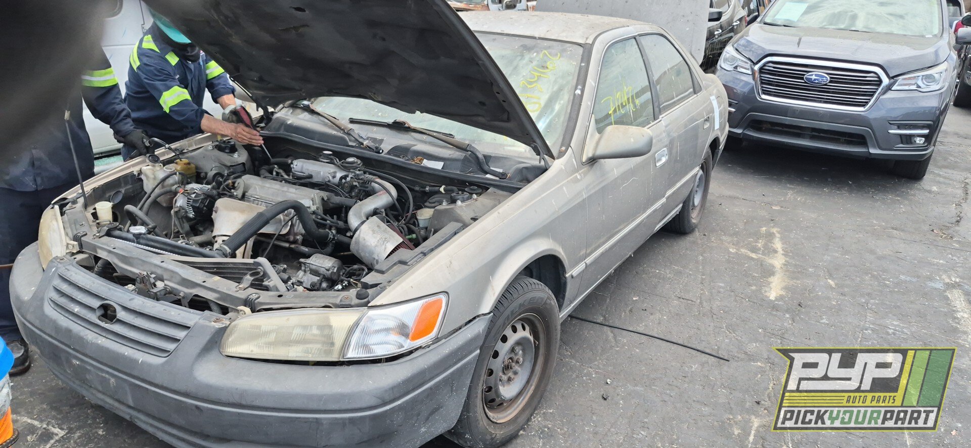 Photo of 1999 Toyota Camry