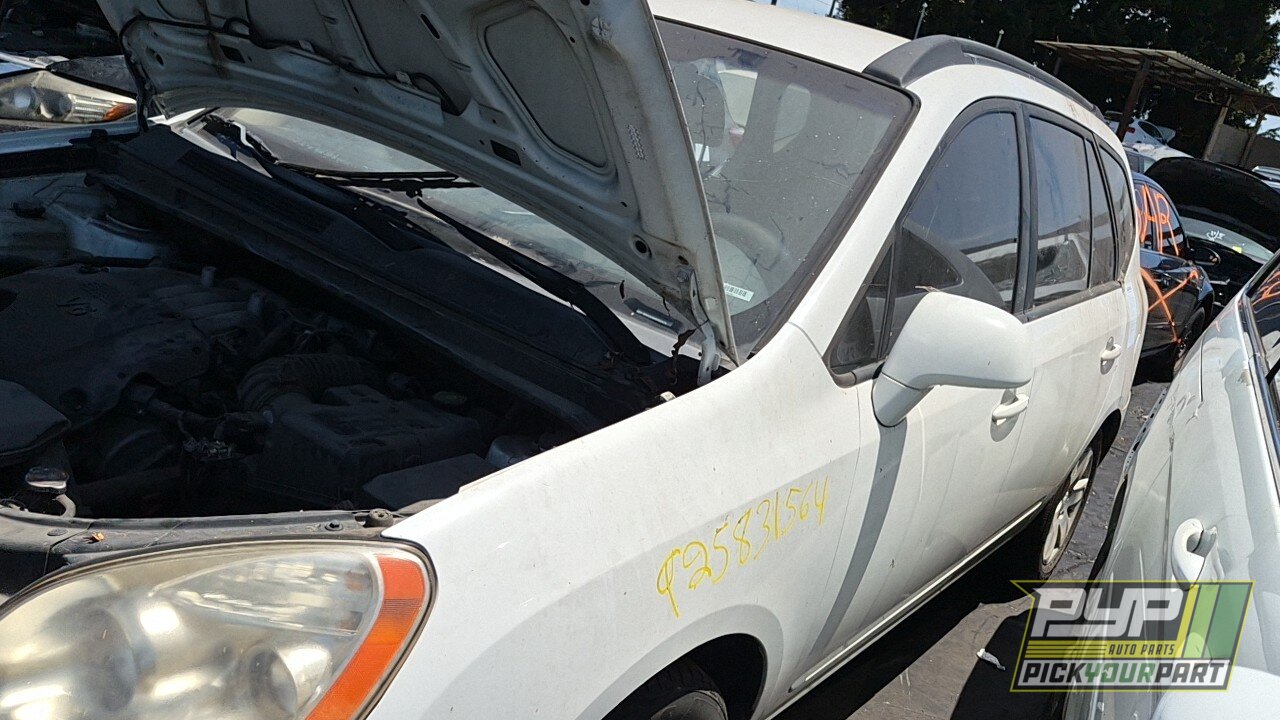 Photo of 2008 Kia Rondo