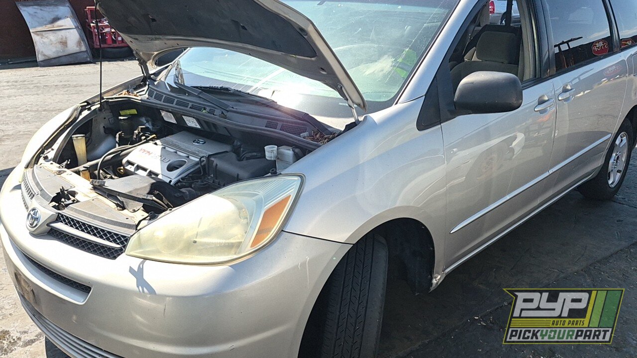 Photo of 2005 Toyota Sienna