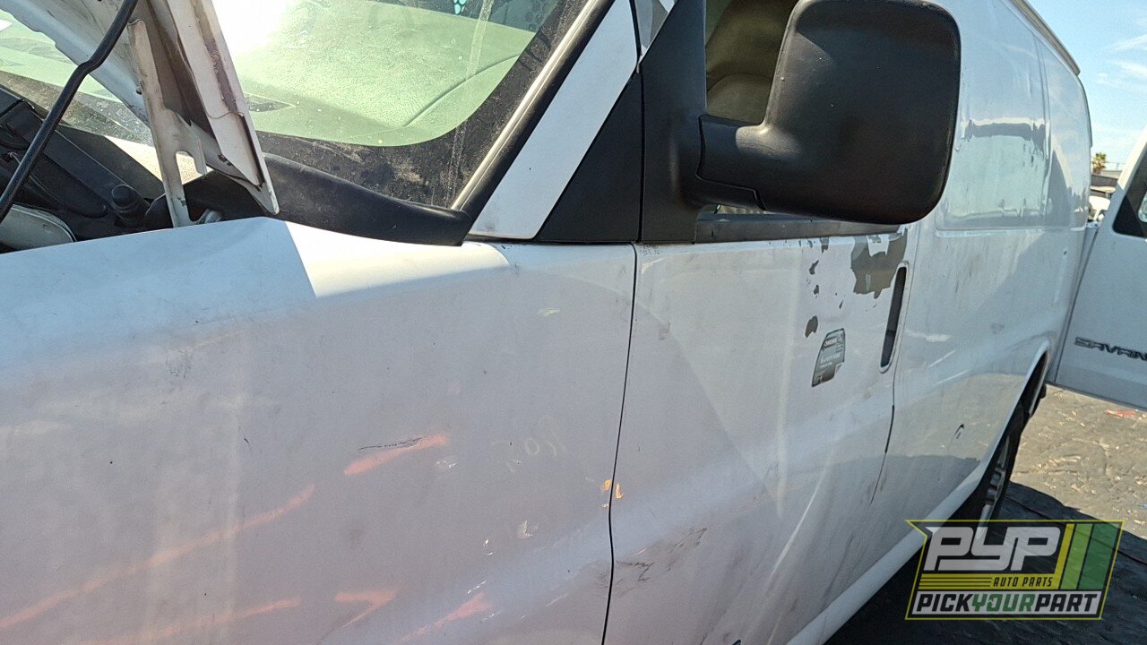 Photo of 2004 Gmc Savana 2500
