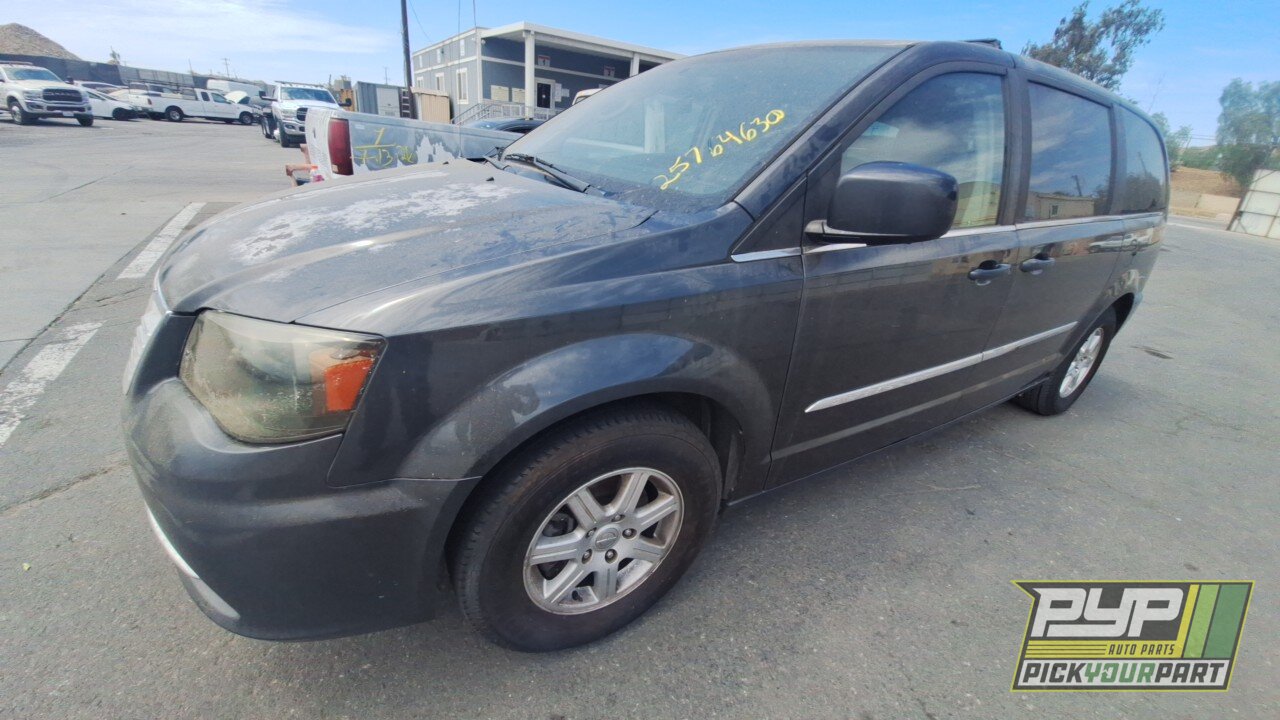 Photo of 2011 Chrysler Town & Country
