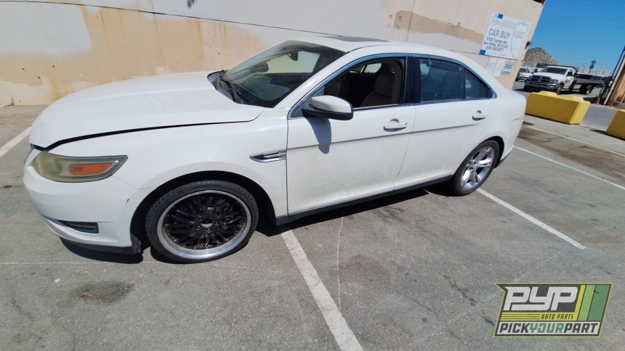 Photo of 2011 Ford Taurus