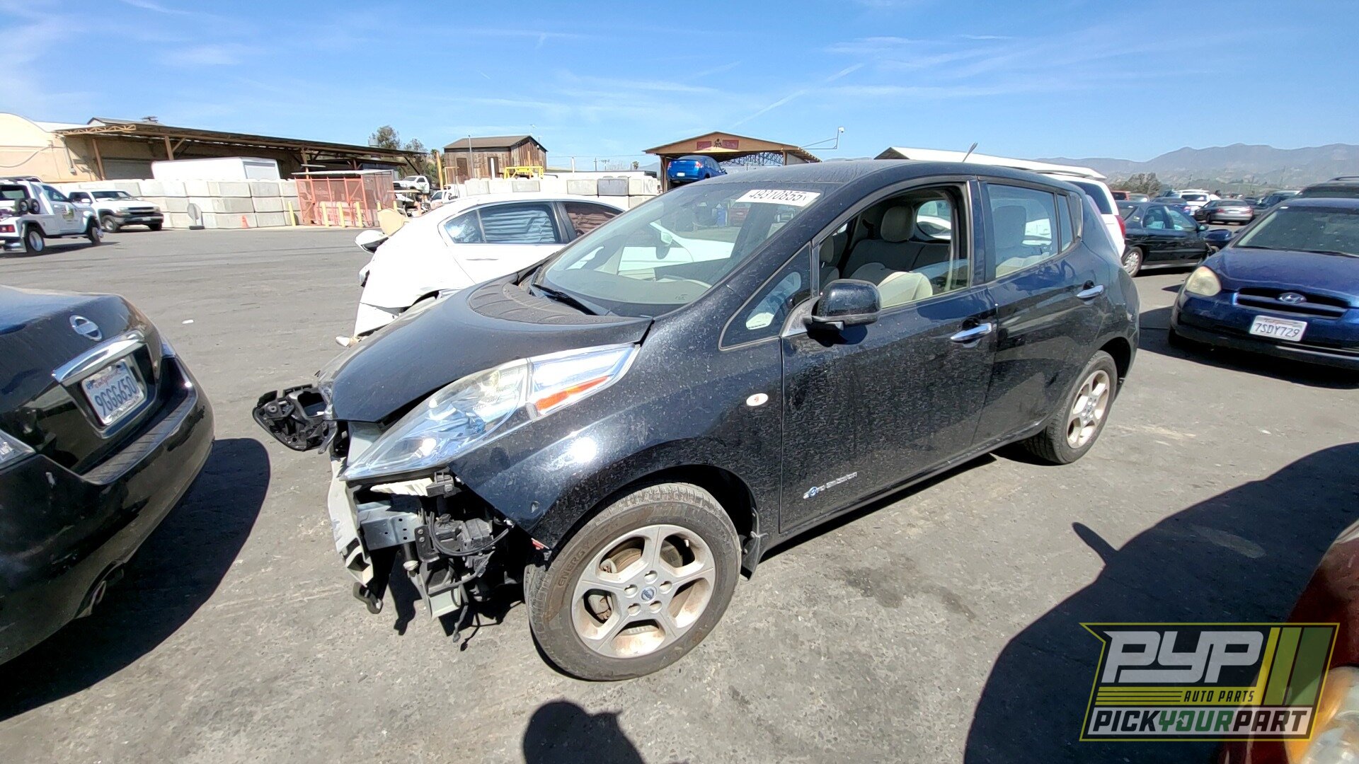 Photo of 2011 Nissan Leaf