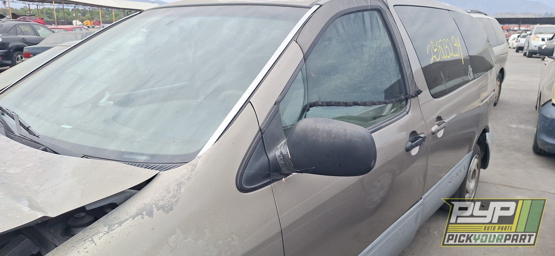 Photo of 1998 Toyota Sienna
