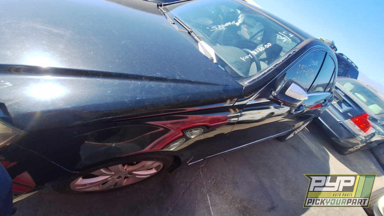 Photo of 2009 Mercedes-Benz C300
