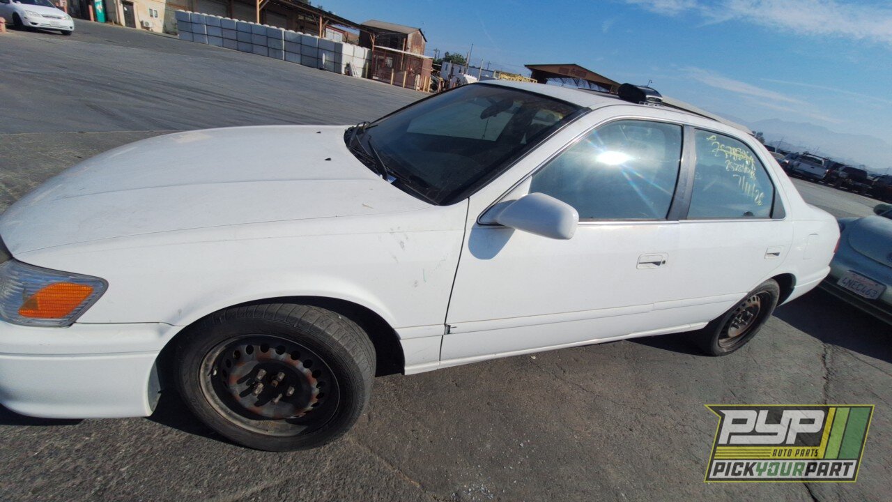 Photo of 2000 Toyota Camry