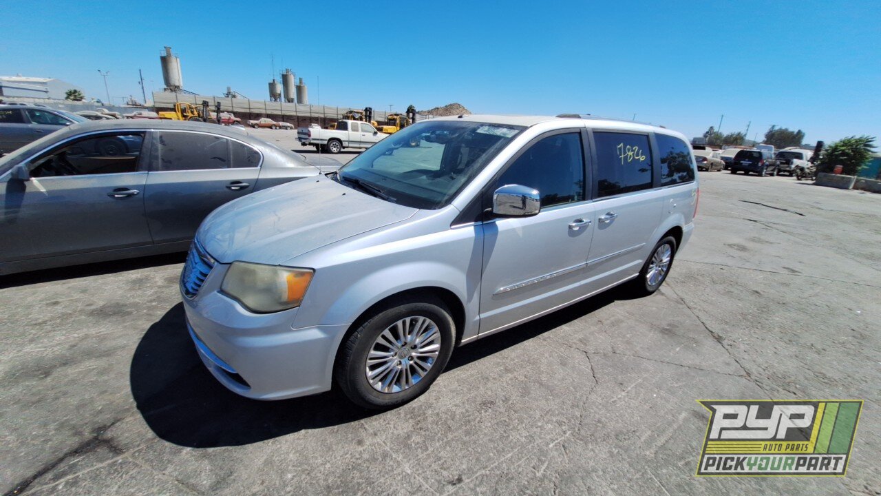 Photo of 2011 Chrysler Town & Country