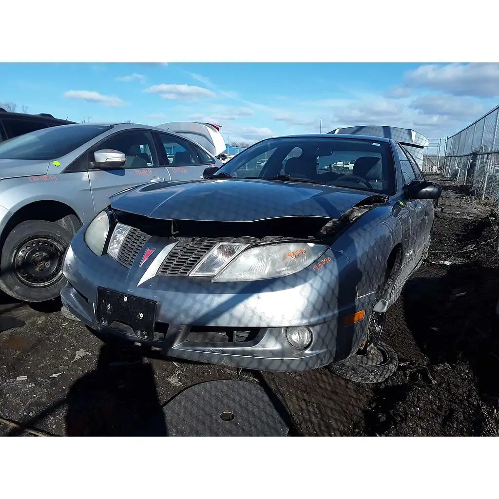 Photo of 2004 Pontiac Sunfire