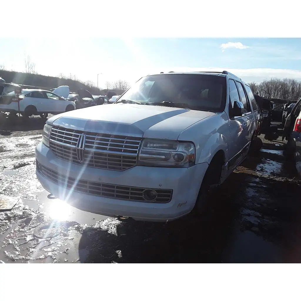 Photo of 2010 Lincoln Navigator