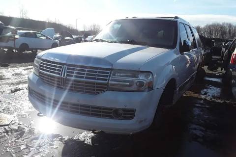 Photo of 2010 Lincoln Navigator