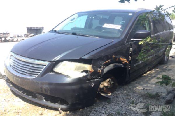 Photo of 2014 Chrysler Town & Country