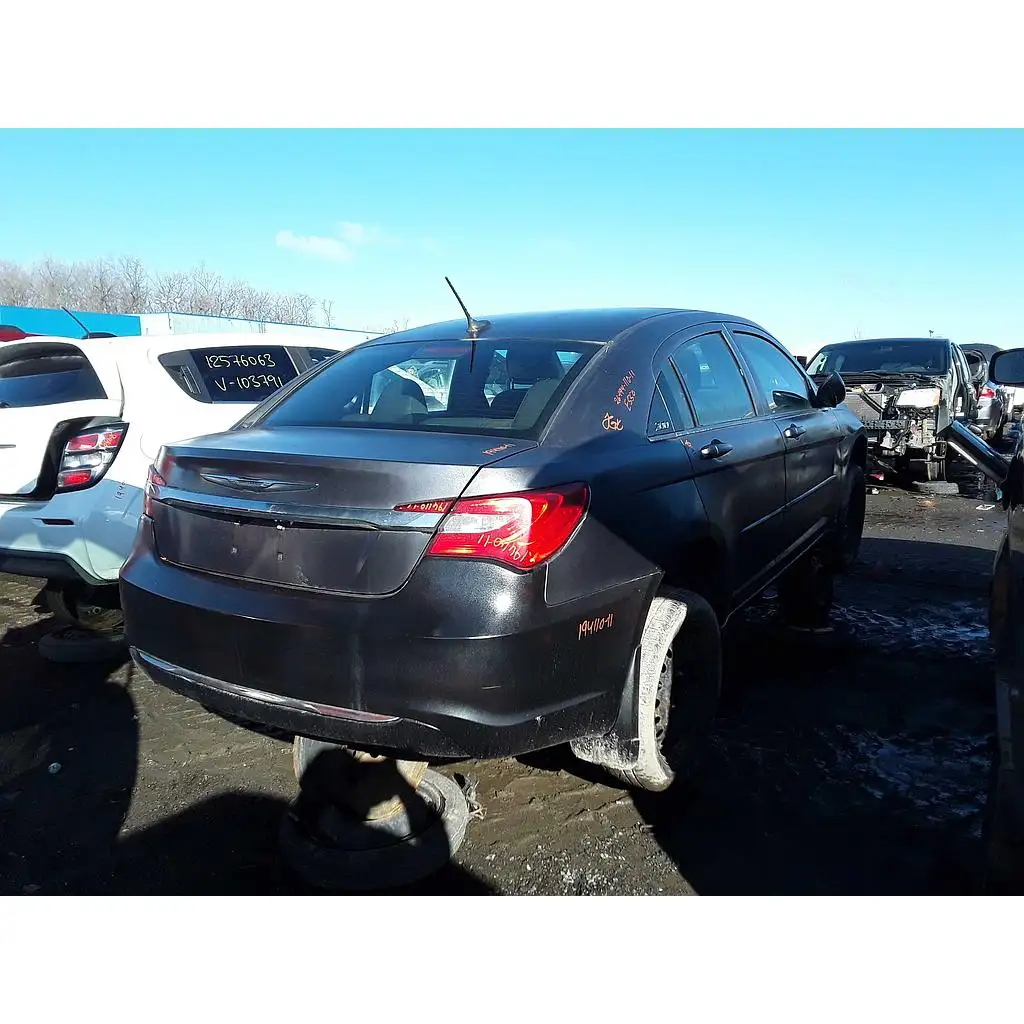 Photo of 2011 Chrysler 200