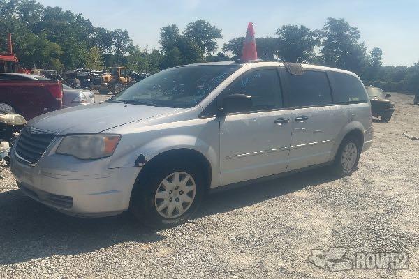 Photo of 2008 Chrysler Town & Country