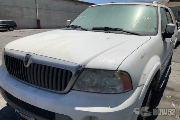 Photo of 2004 Lincoln Navigator