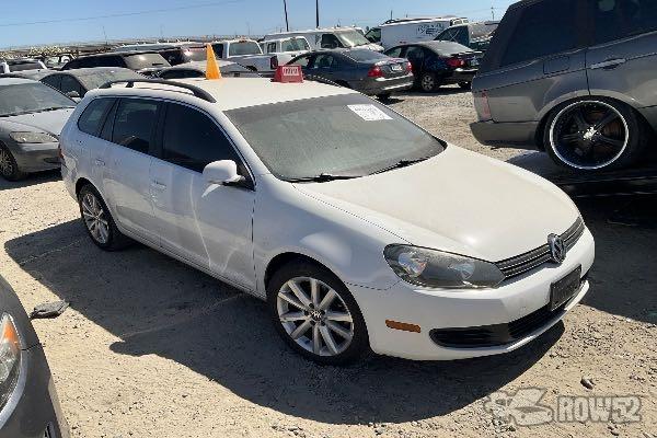 Photo of 2013 Volkswagen Jetta Sportwagen