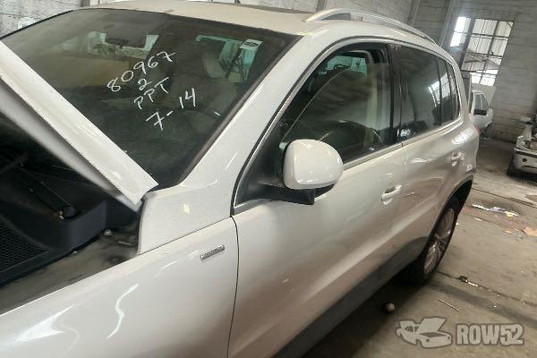 Photo of 2010 Volkswagen Tiguan