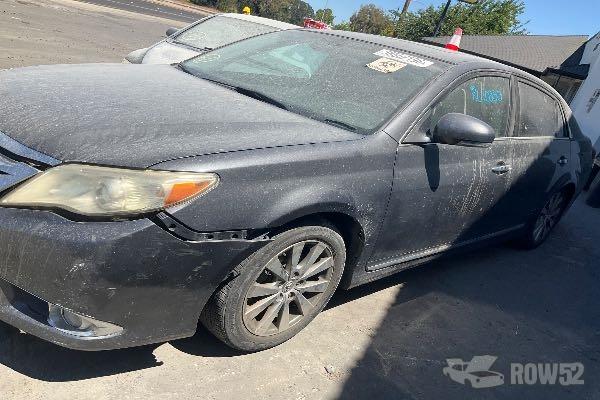 Photo of 2011 Toyota Avalon