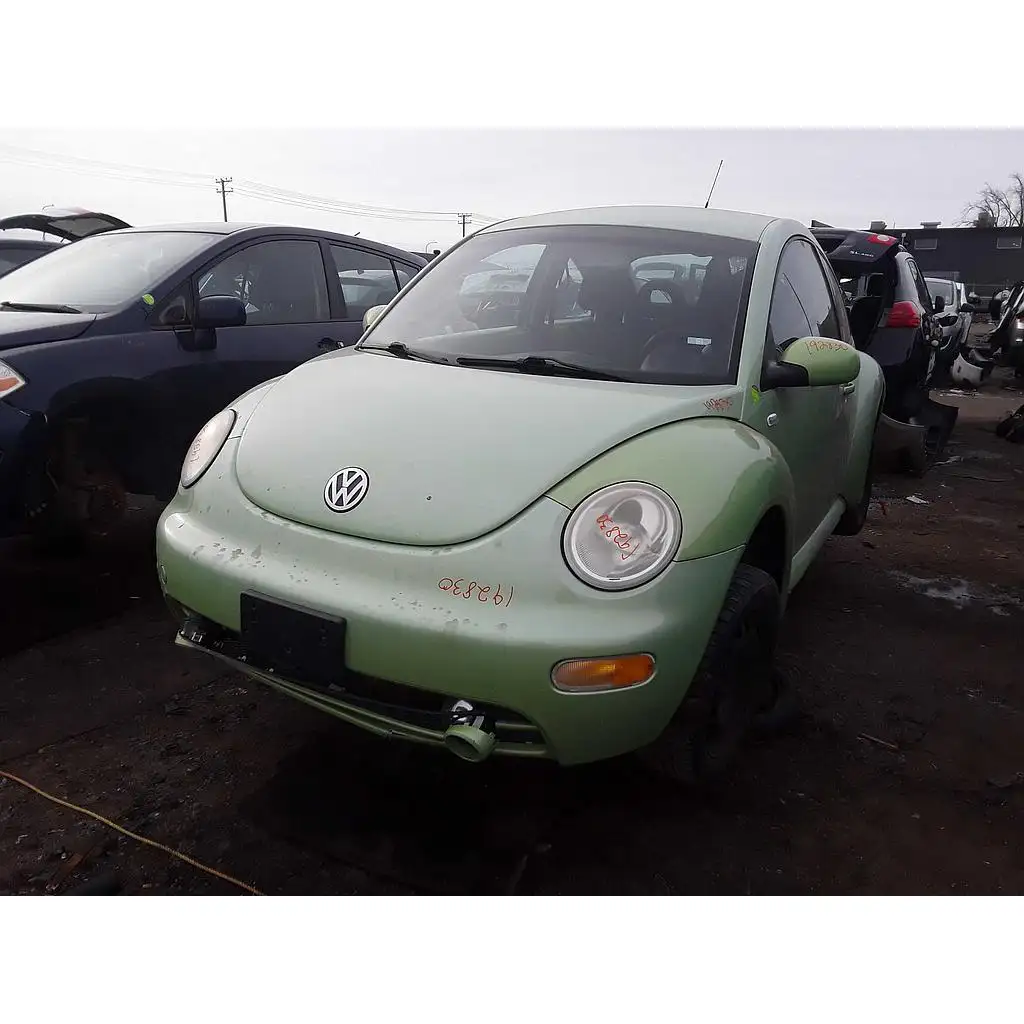 Photo of 2002 Volkswagen New Beetle