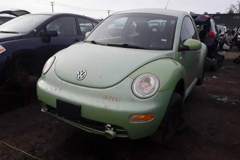 Photo of 2002 Volkswagen New Beetle