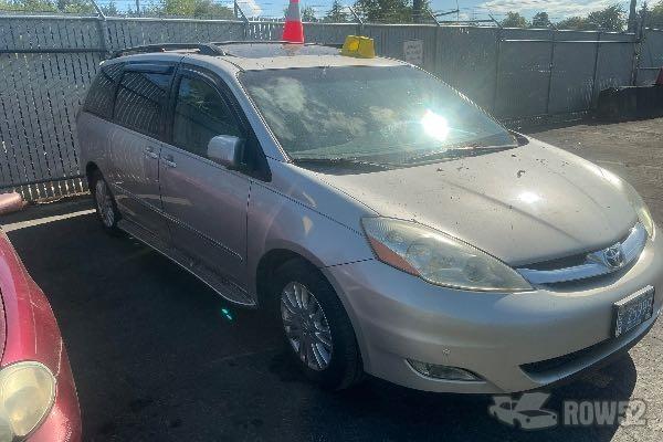 Photo of 2007 Toyota Sienna