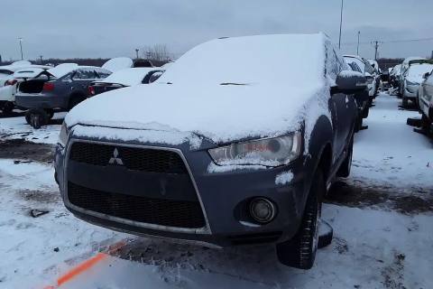 Photo of 2010 Mitsubishi Outlander
