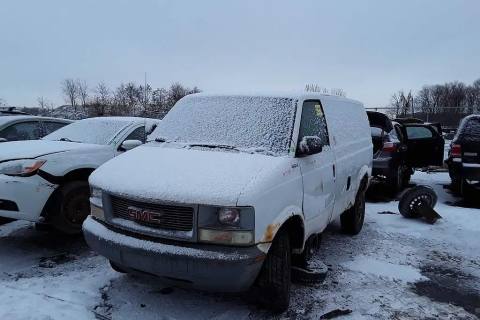 Photo of 2004 Gmc Safari