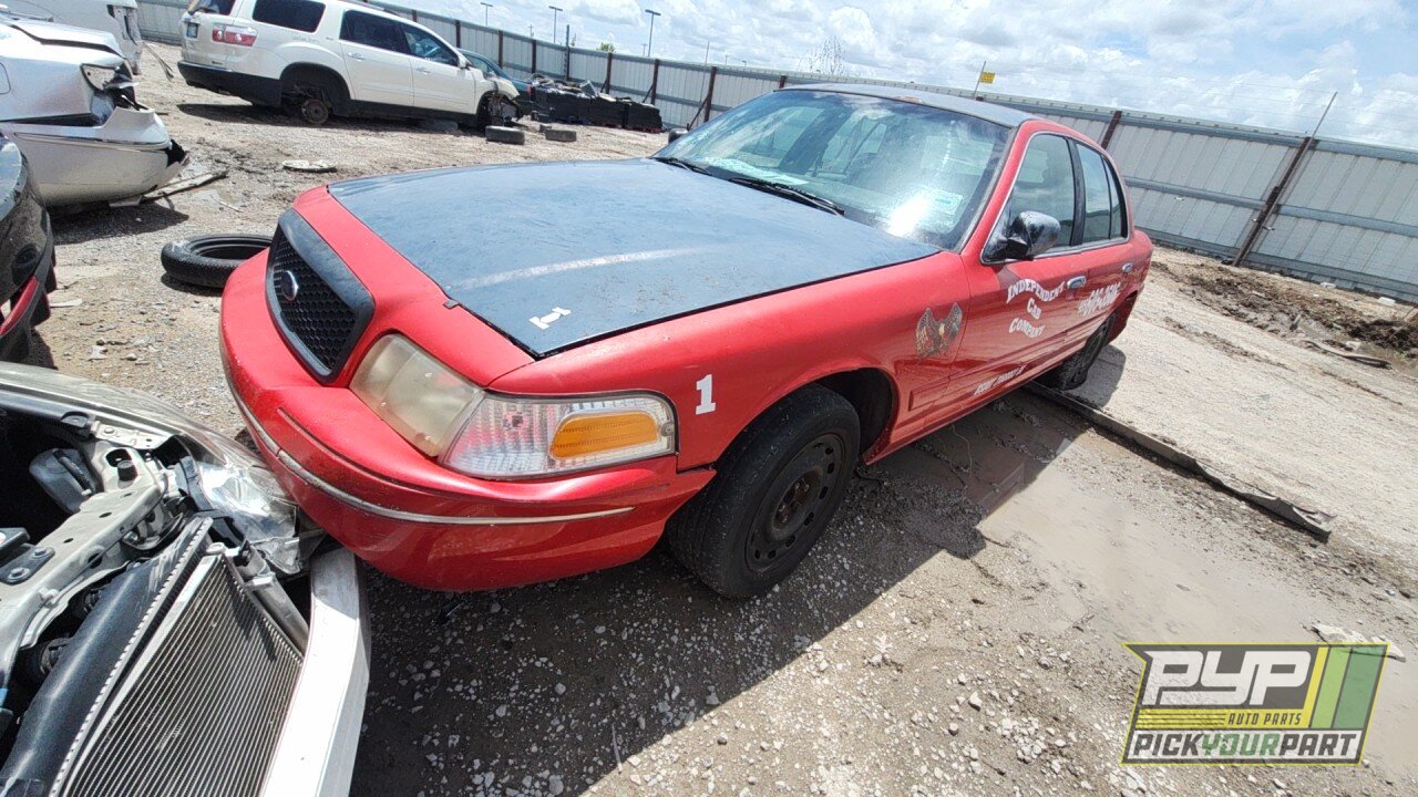 Photo of 2003 Ford Crown Victoria