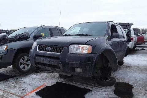 Photo of 2004 Ford Escape