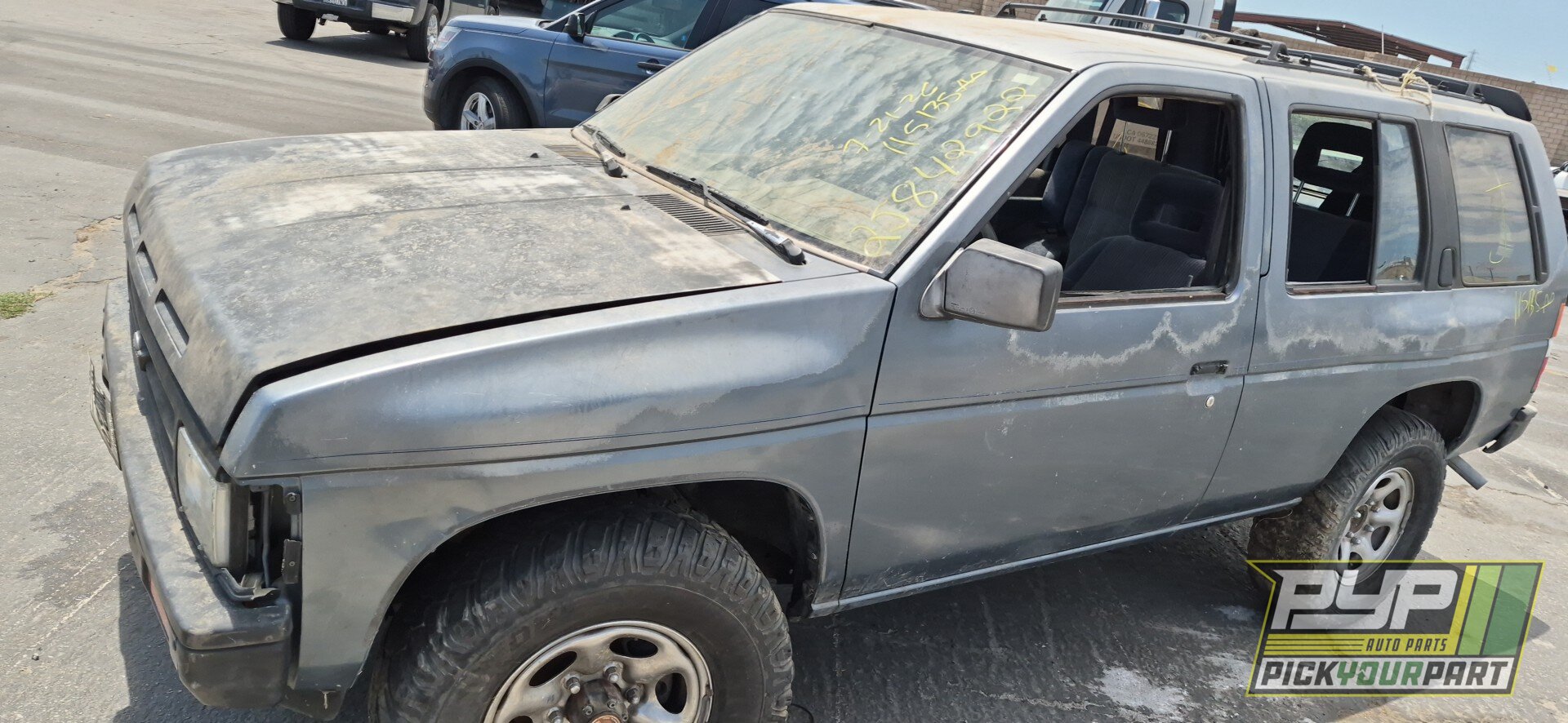Photo of 1990 Nissan Pathfinder