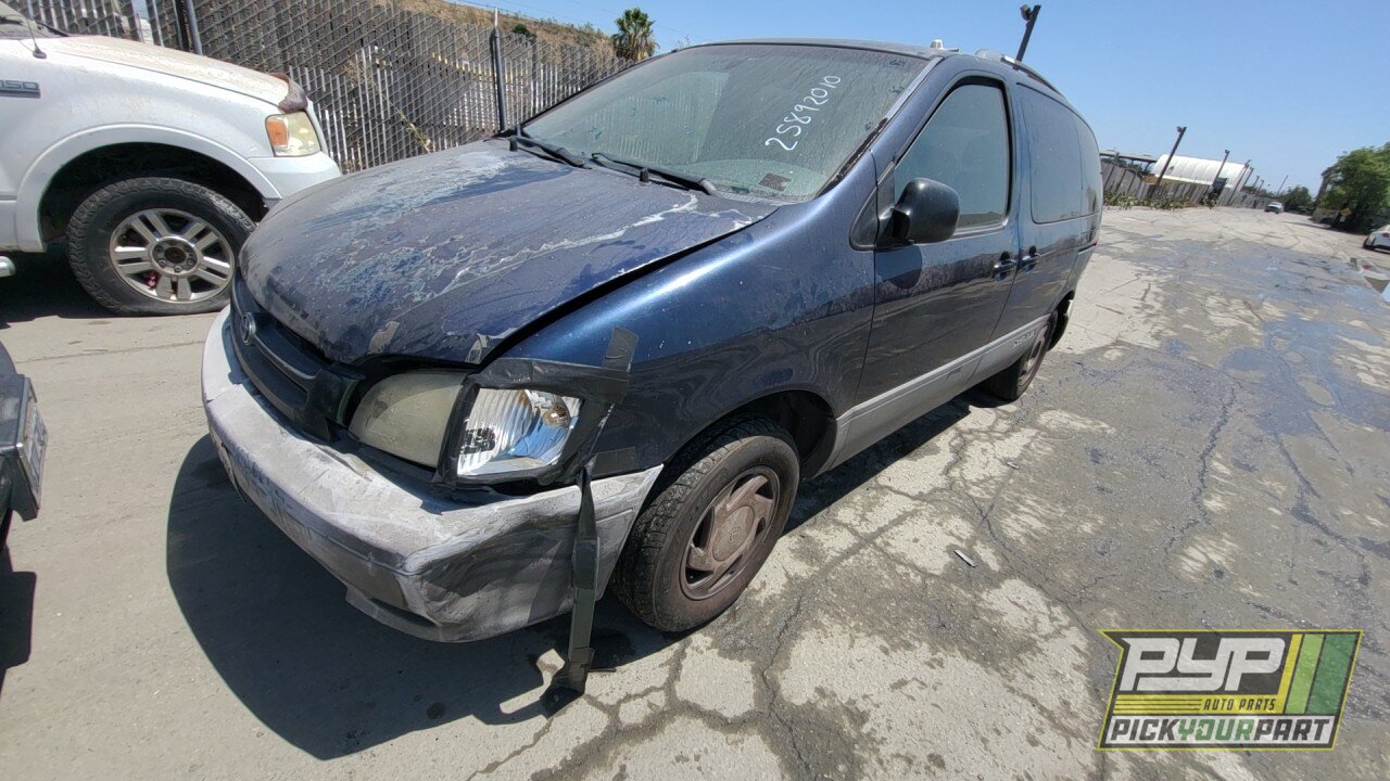 Photo of 2001 Toyota Sienna