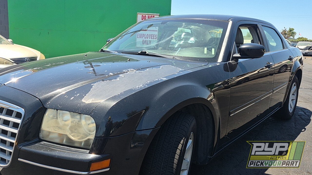 Photo of 2005 Chrysler 300