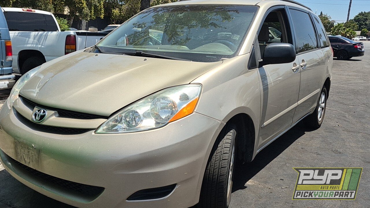 Photo of 2007 Toyota Sienna