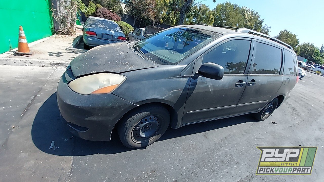 Photo of 2009 Toyota Sienna