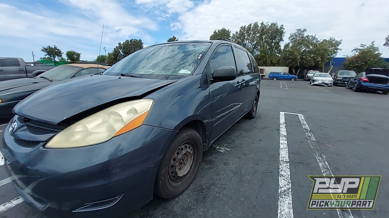 Photo of 2006 Toyota Sienna