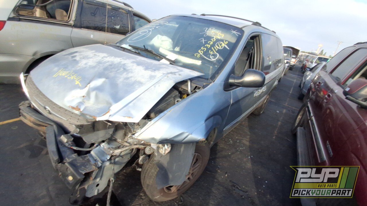 Photo of 2003 Chrysler Town & Country