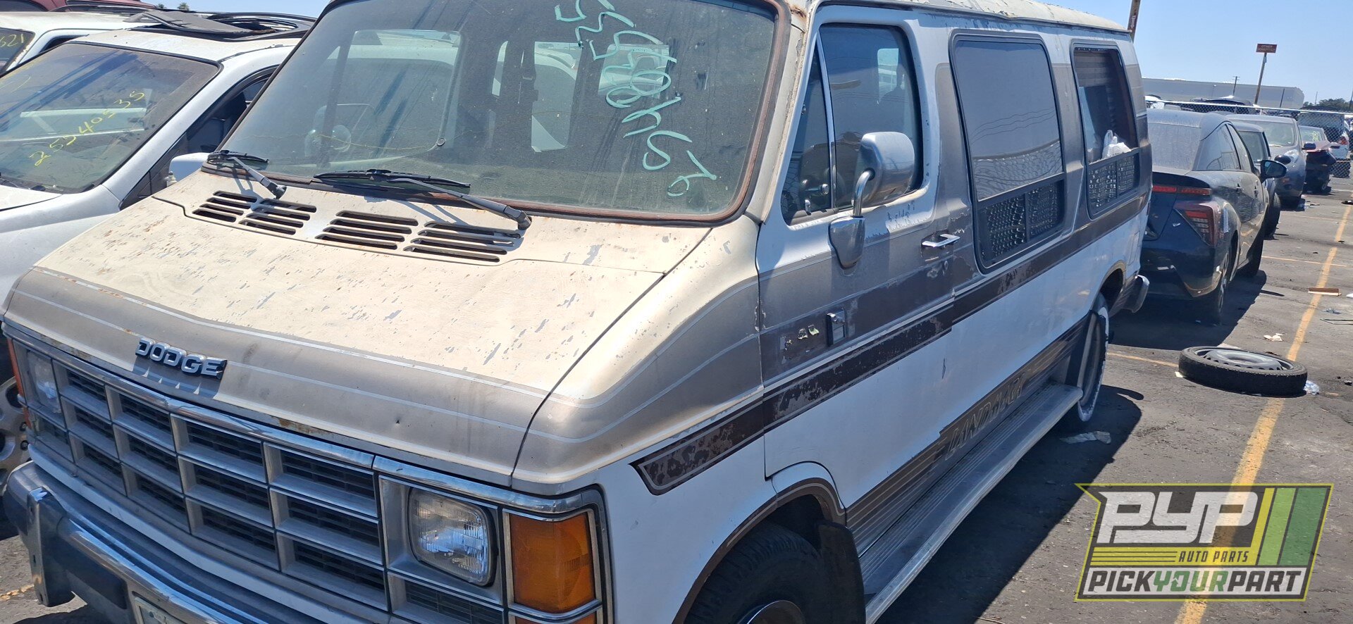 Photo of 1989 Dodge B250