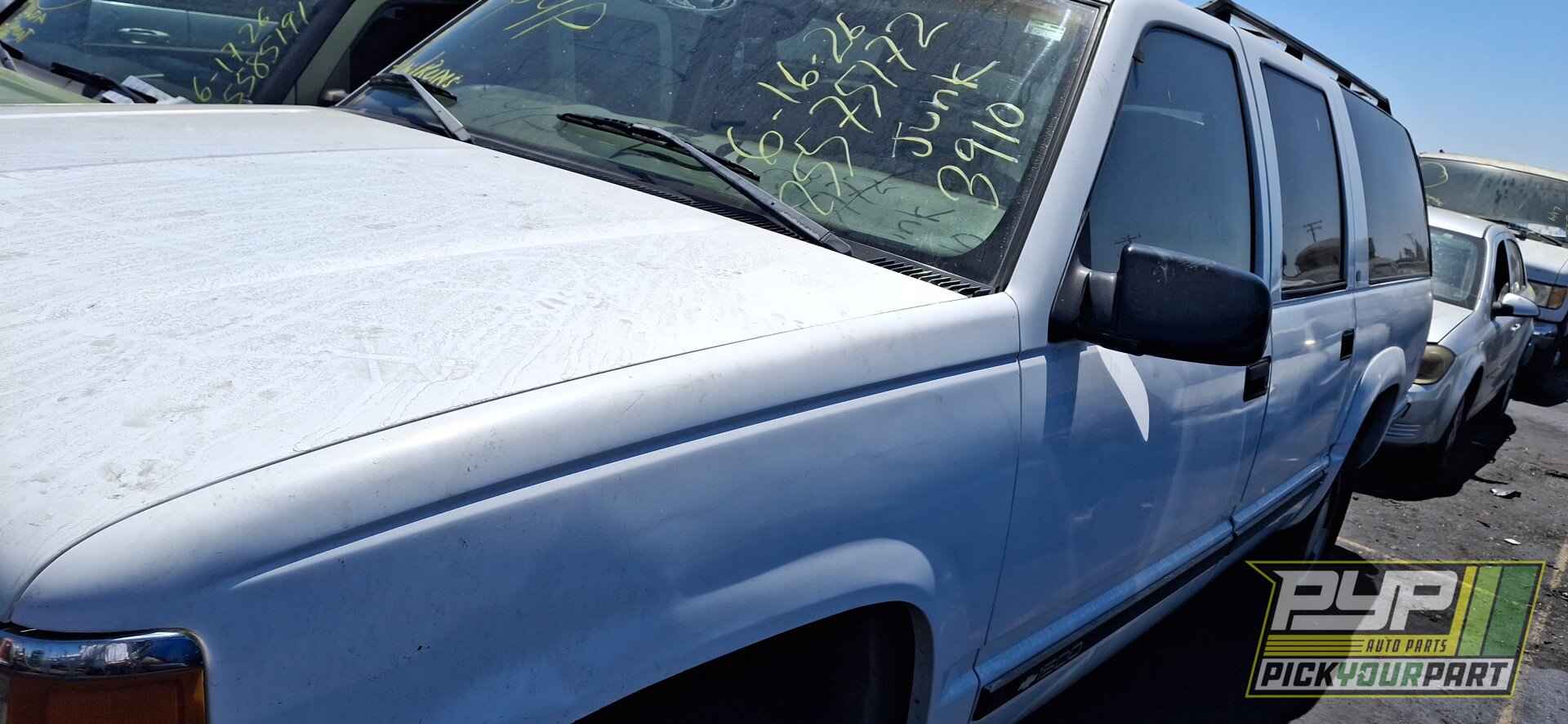 Photo of 1999 Chevrolet K1500 Suburban