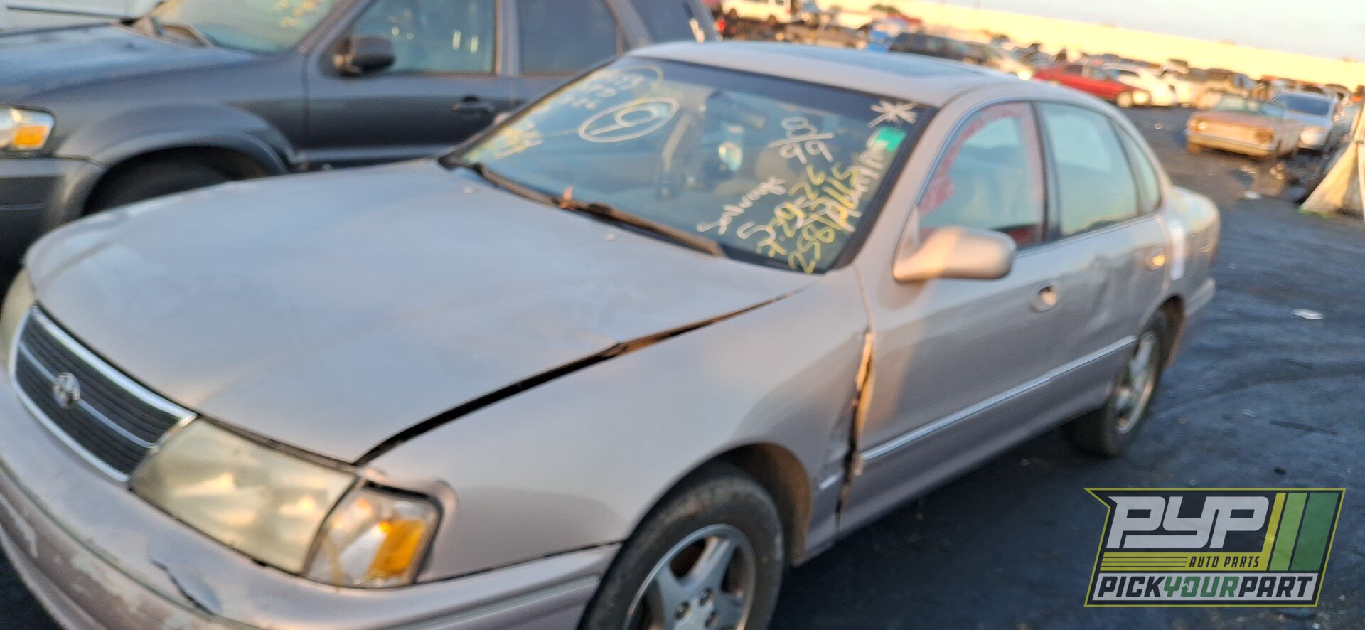 Photo of 1999 Toyota Avalon