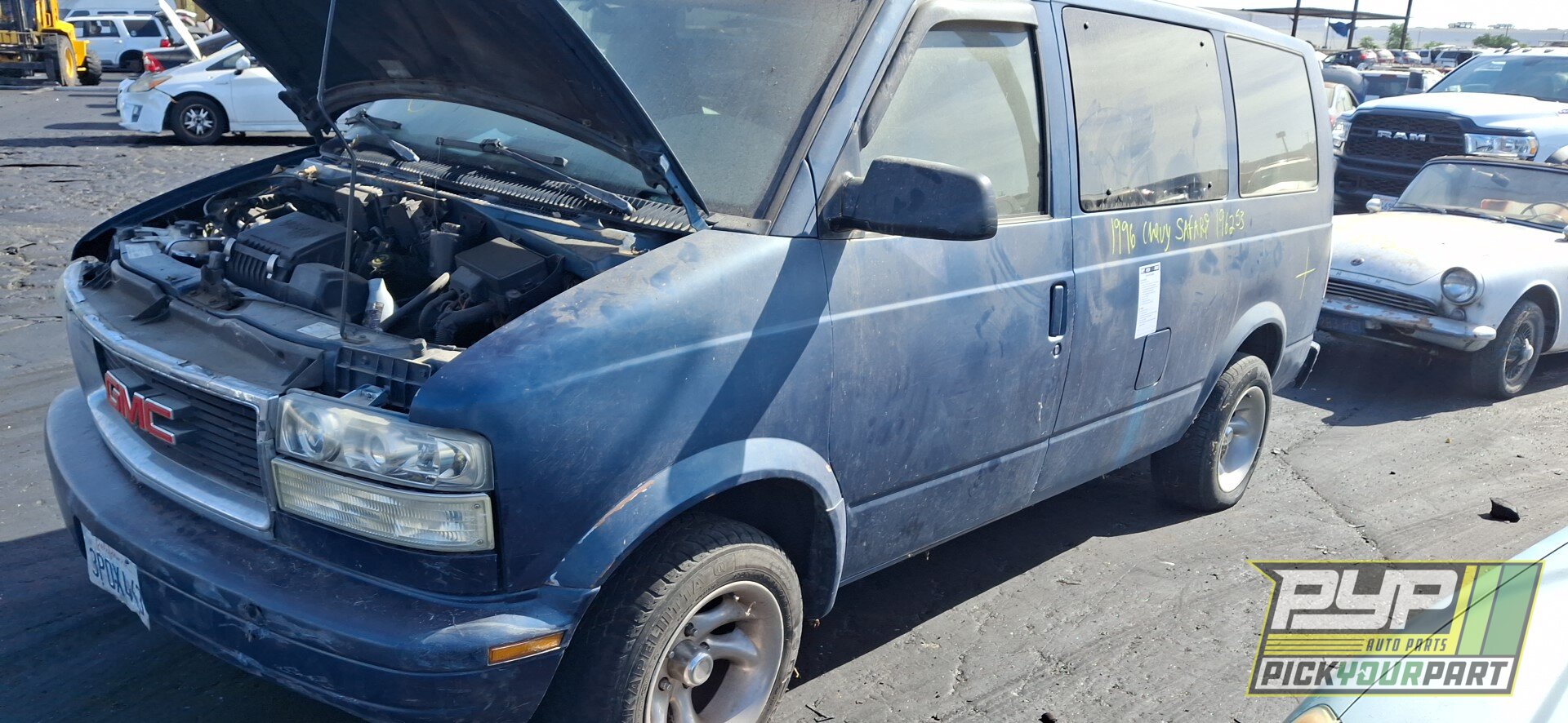 Photo of 1996 Gmc Safari